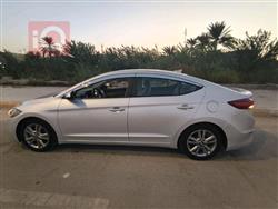 هیۆندای ئەلەنترا